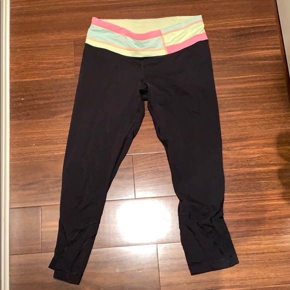 Lululemon crops - Picture 2 of 6